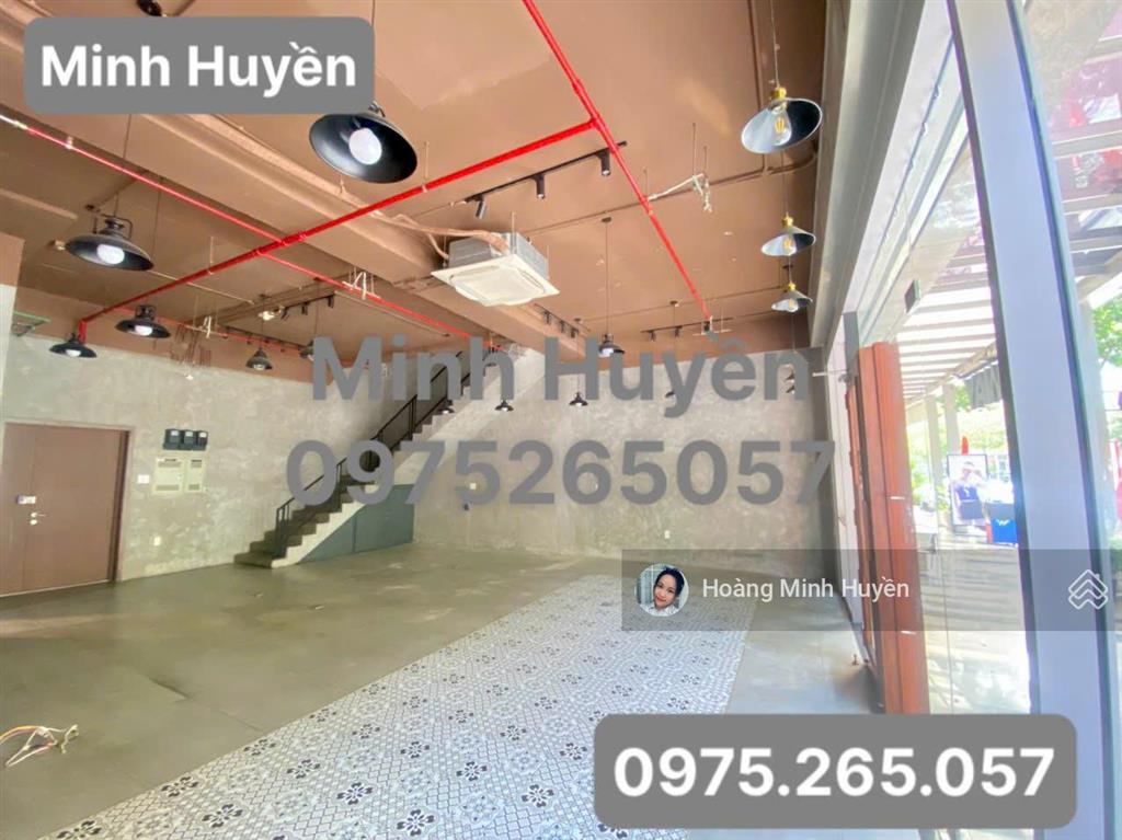 Shop sala, giá siêu tốt chỉ 90 tr/tháng, hoàn thiện đẹp, trần cao, kế sảnh 3 tầng, 232.6m2 vào liền