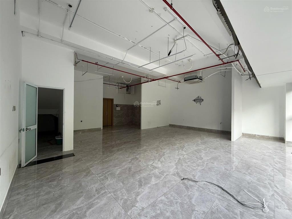 Bán nhanh shop sala, 3 tầng,232.6m2, 56 tỉ 9, cách công viên 20m siêu đẹp, sẵn dòng tiền 90tr/tháng