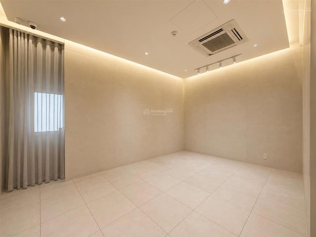 Cho thuê nhà phố 1 hầm 5 tầng nổi, 480m2, hoàn thiện cao cấp tại sala đại quang minh, 120tr/tháng