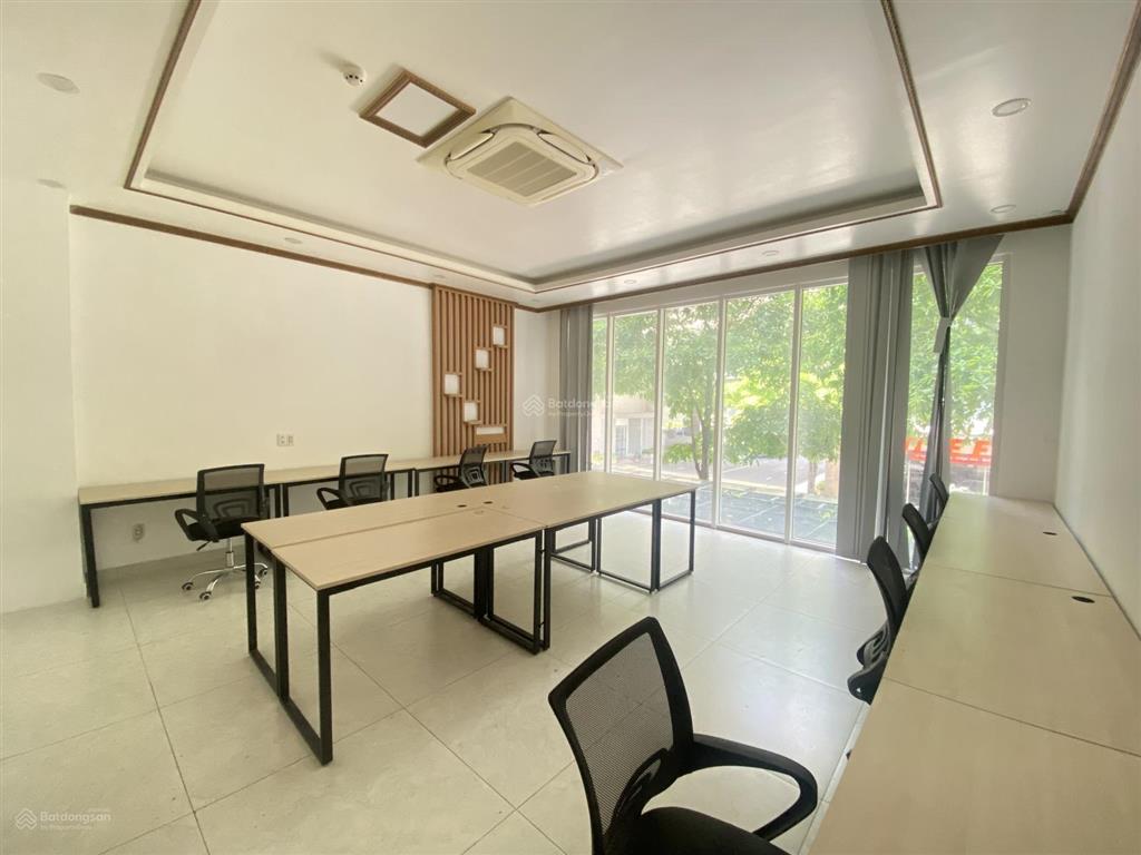 Văn phòng full nội thất tại sala, vào liền, 85m2, chỉ 29tr/tháng, đã gồm pql và nước, free xe