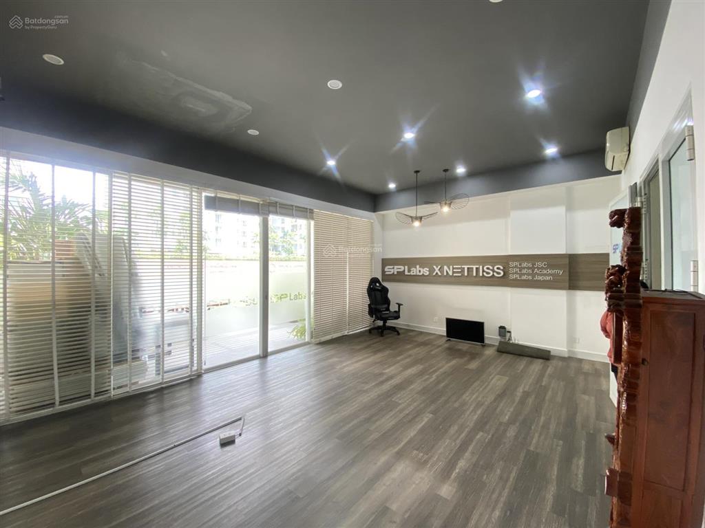 Văn phòng tại sala đường lớn nguyễn cơ thạch, full nt, chỉ 23tr/tháng gồm pql và nước, thương lượng