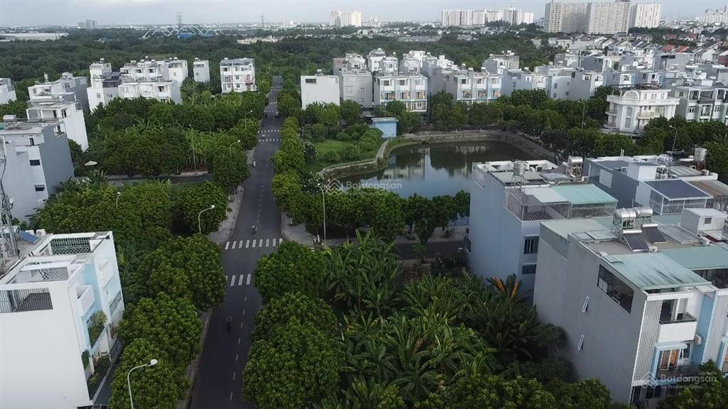 Chỉ cần bán gấp nền đất đường 30m giá 10 tỷ