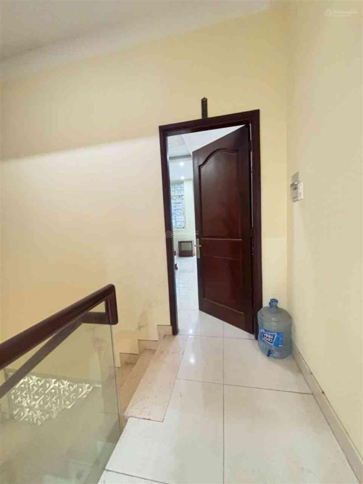 Nhà 2 tầng, xe hơi đậu trong nhà,trung tâm hiệp bình phước thủ đức, 1 trục ra ql13 4x20m=80m2. 7tỷ3