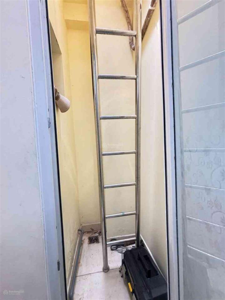 Nhà 2 tầng, xe hơi đậu trong nhà,trung tâm hiệp bình phước thủ đức, 1 trục ra ql13 4x20m=80m2. 7tỷ3