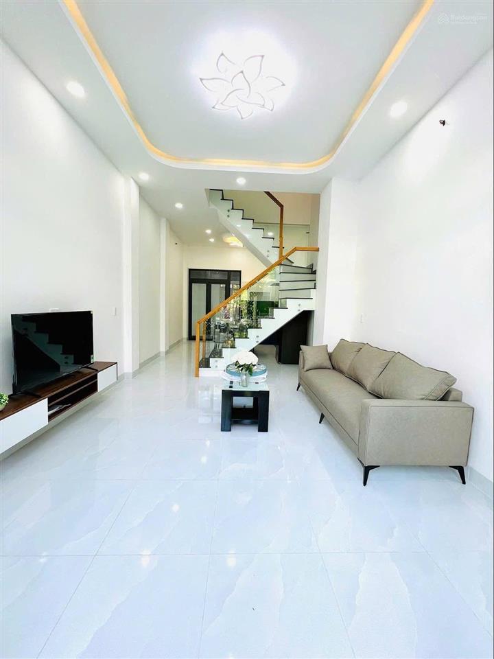 Cần bán nhà mới xây tại hẻm 47 đường trường lưu, phường long trường, tp hồ chí minh