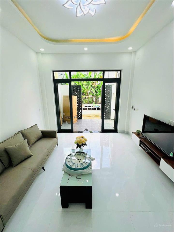 Cần bán nhà mới xây tại hẻm 47 đường trường lưu, phường long trường, tp hồ chí minh