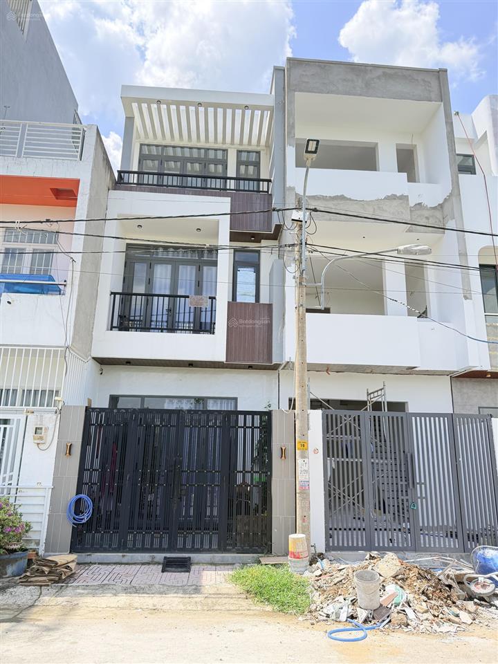 Cần bán nhà riêng tại phường long phước, thành phố hồ chí minh.