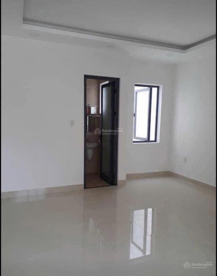 Bán nr tại khu aon mail , 13,99 tỷ, 136m2, 4pn, 3wc, nội thất đầy đủ