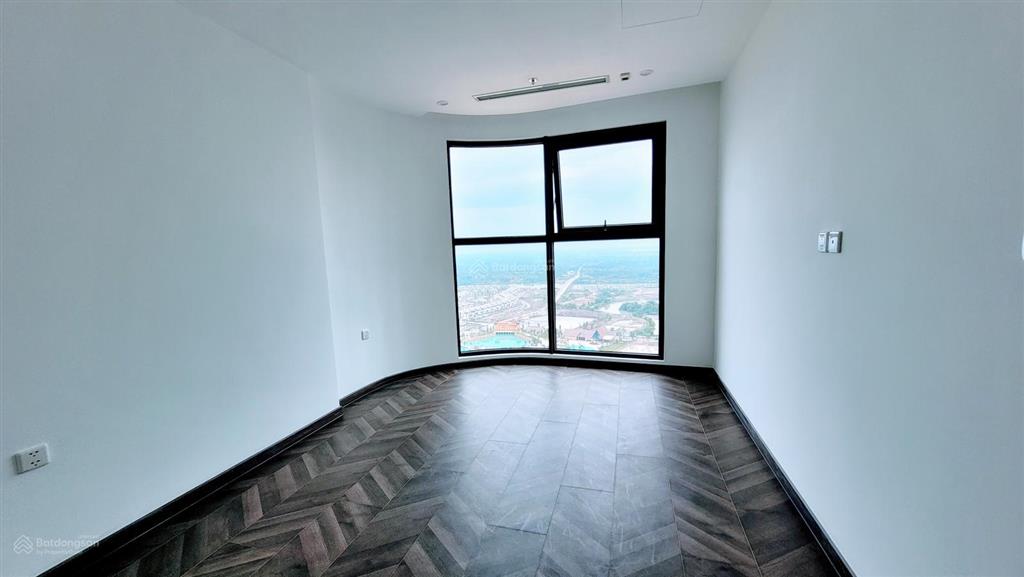 Hot! 2pn 80m2 the beverly view công viên giá 5.339 tỷ  vinhomes grand park. chính chủ. 0938 859 ***