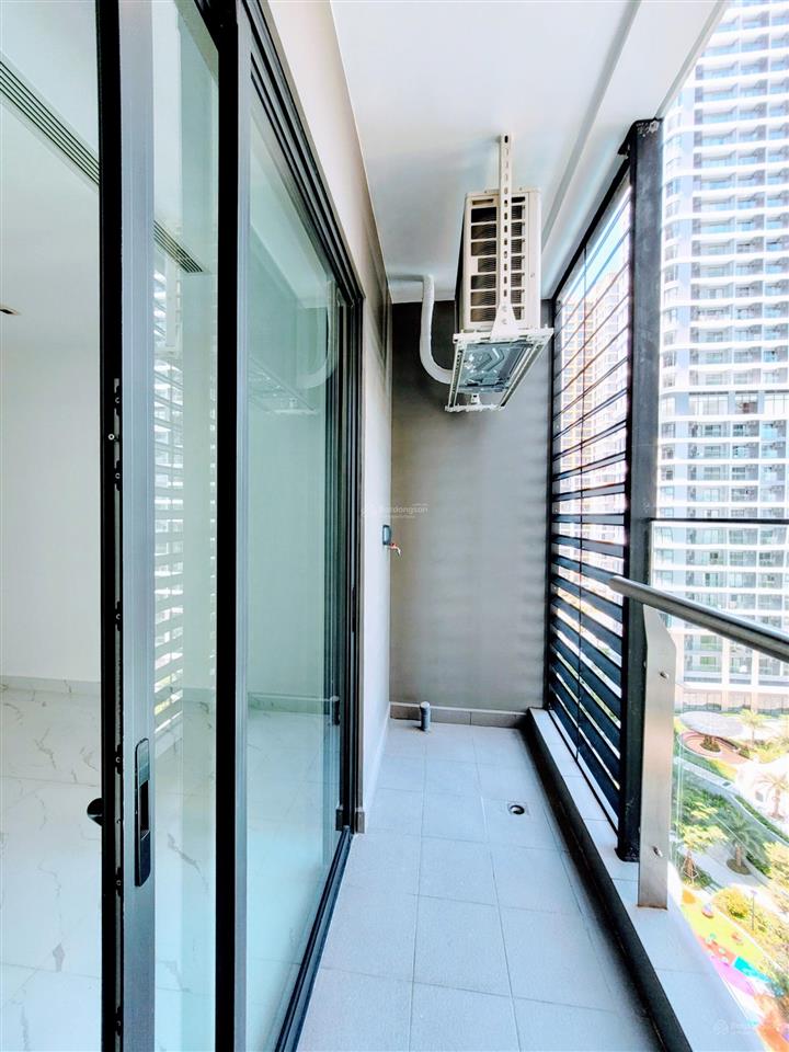 Studio opus one os2xx. 15, studio hoa hậu view hồ & cv, 34m2. giá chỉ 2,723 tỷ. vinhomes grand park
