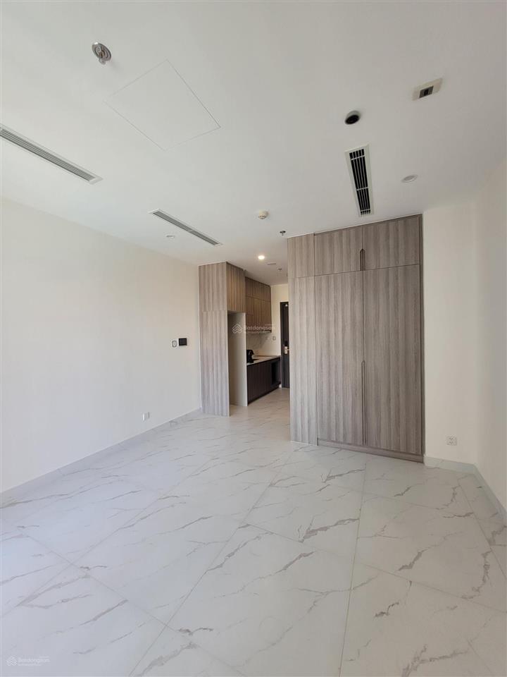 Studio opus one os2xx. 15, studio hoa hậu view hồ & cv, 34m2. giá chỉ 2,723 tỷ. vinhomes grand park