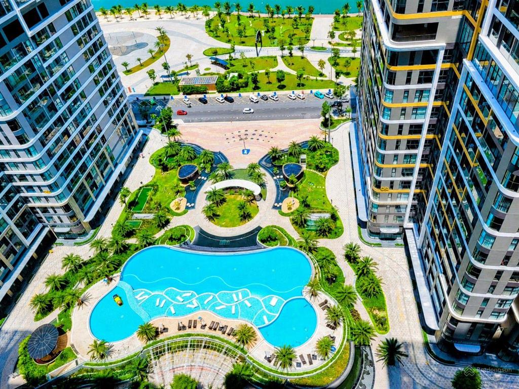 Studio opus one os2xx. 15, studio hoa hậu view hồ & cv, 34m2. giá chỉ 2,723 tỷ. vinhomes grand park