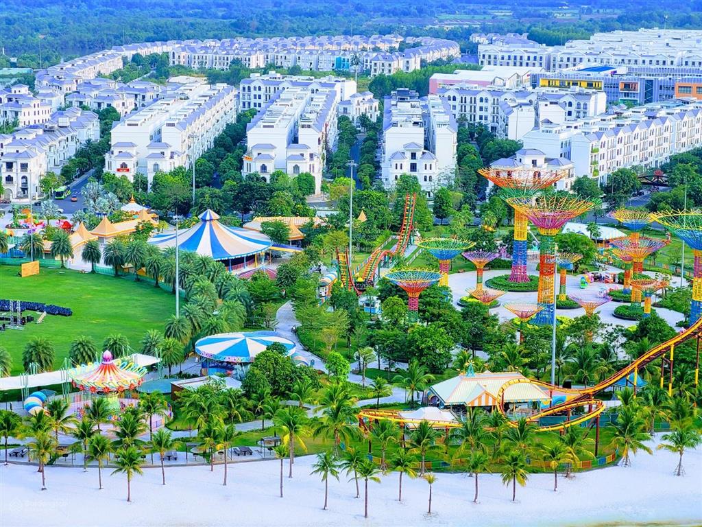Cho thuê 3pn 100m2 opus one, chỉ 19 triệu/tháng, nội thất cơ bản. vinhomes grand park. chính chủ
