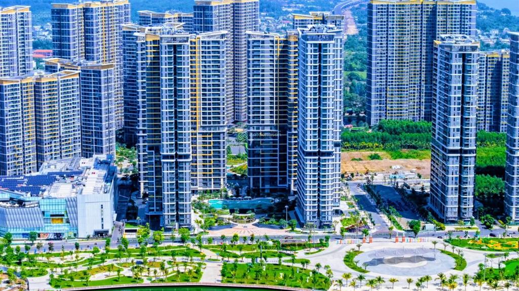 Cho thuê 3pn 100m2 opus one, chỉ 19 triệu/tháng, nội thất cơ bản. vinhomes grand park. chính chủ