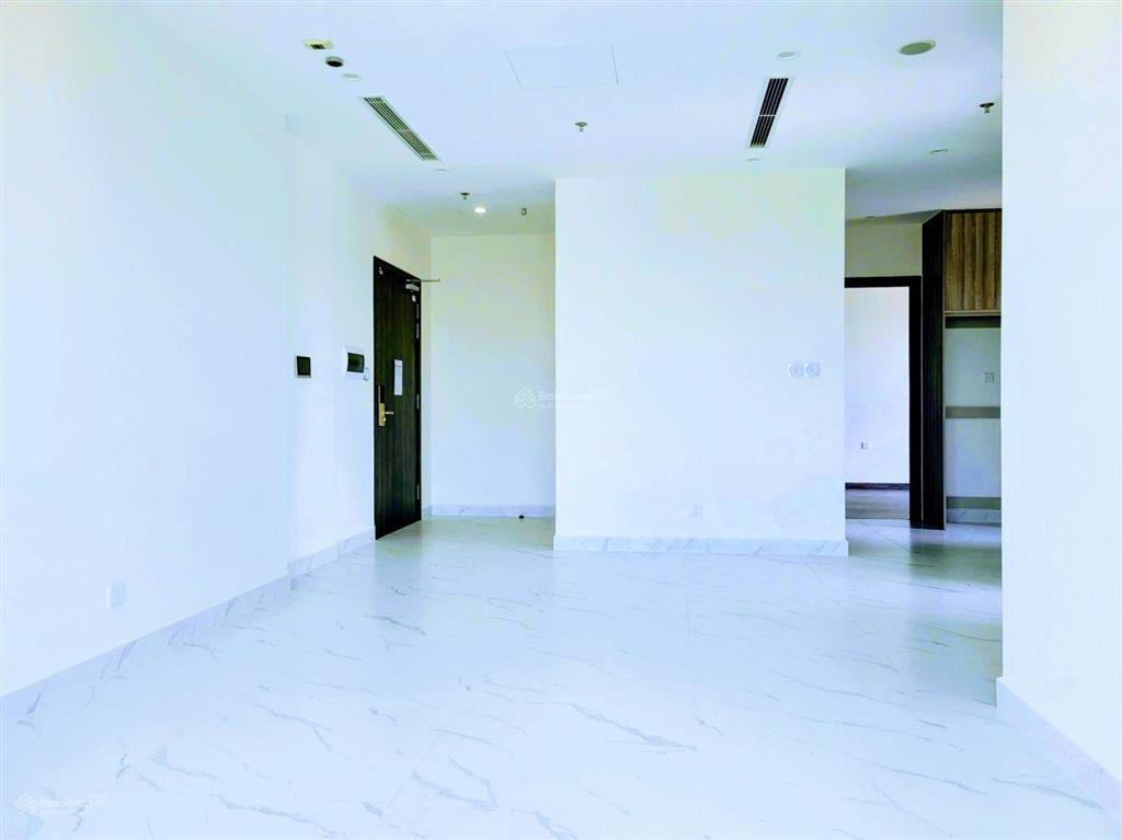 Cho thuê 3pn 100m2 opus one, chỉ 19 triệu/tháng, nội thất cơ bản. vinhomes grand park. chính chủ