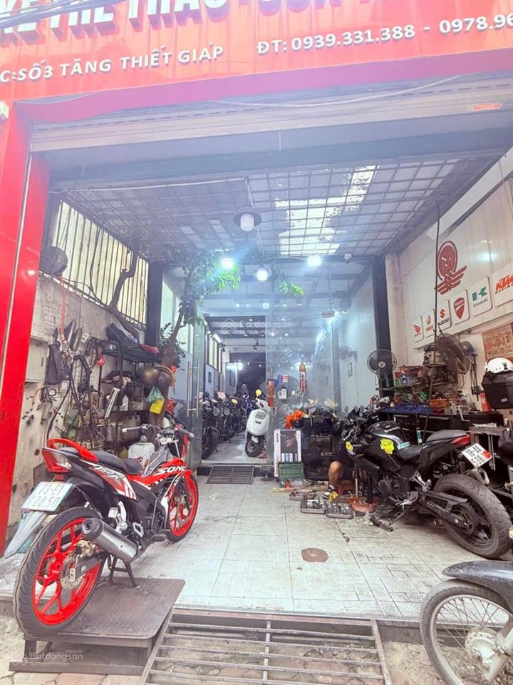 Em chính chủ sổ + chính chủ em đang kinh doanh. cần bán căn nhà mặt tiền tăng thiết giáp