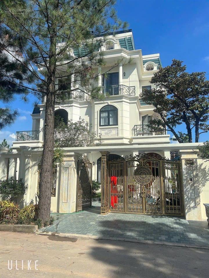 Chủ nhà gửi bán nhanh căn 200m2, mặt tiền 10m, hướng tây tứ trạch, đường lớn (miễn tg)