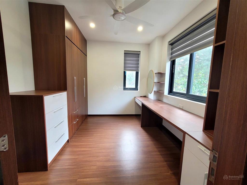 Chính chủ cần cho thuê biệt thự 200m2, full đồ, chỉ việc xách vali vào ở. dự án the phoenix garden