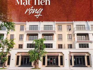 Chính chủ cần bán nhanh căn liền kề 88m2, dtxd 244m2. giá 16.5 tỷ. vinhomes đan phượng