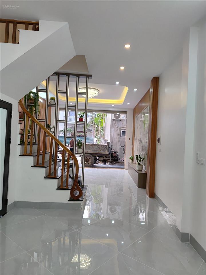Cần bán nhà 4 tầng nội thất sang đông mỹ  thanh trì  đt 0978 733 ***