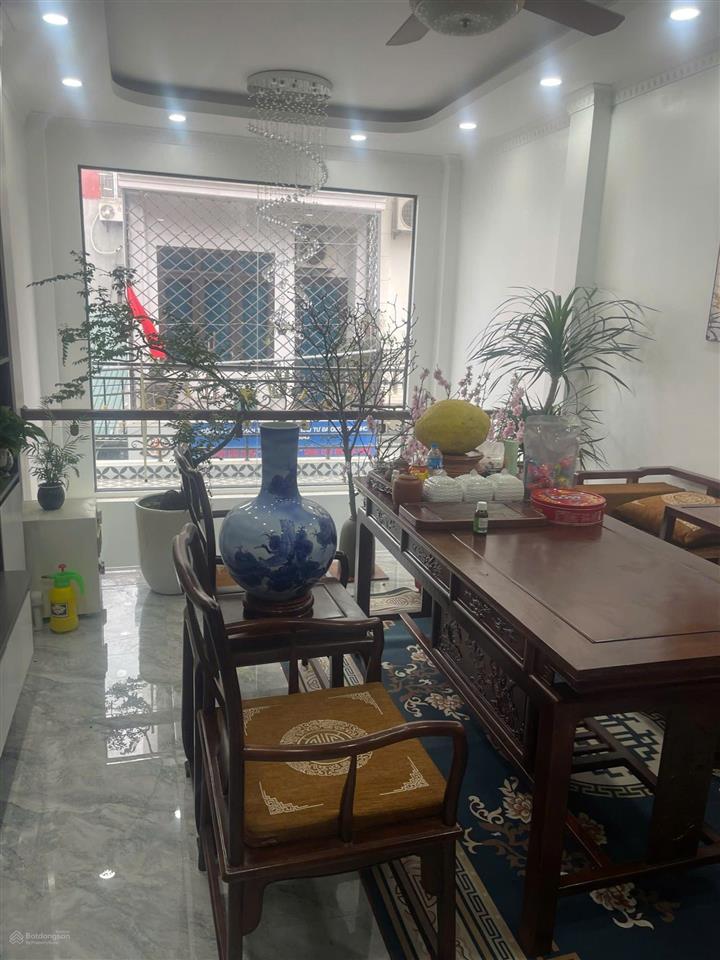Cần bán nhà 4 tầng thang máy  đường thông ô tô tránh đông mỹ  thanh trì  giá chào 12 tỷ