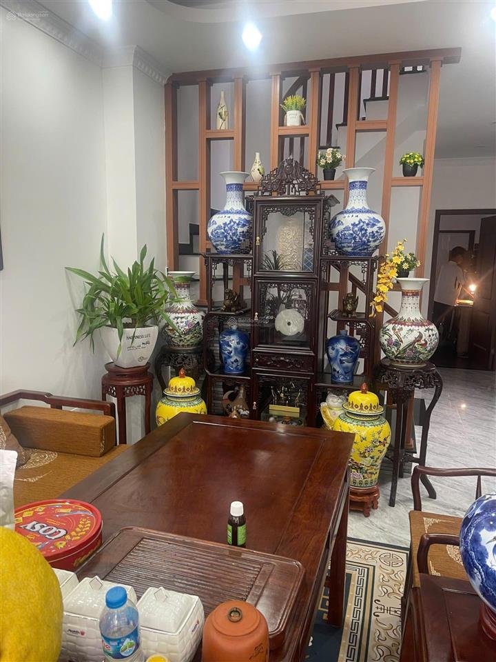 Cần bán nhà 4 tầng thang máy  đường thông ô tô tránh đông mỹ  thanh trì  giá chào 12 tỷ