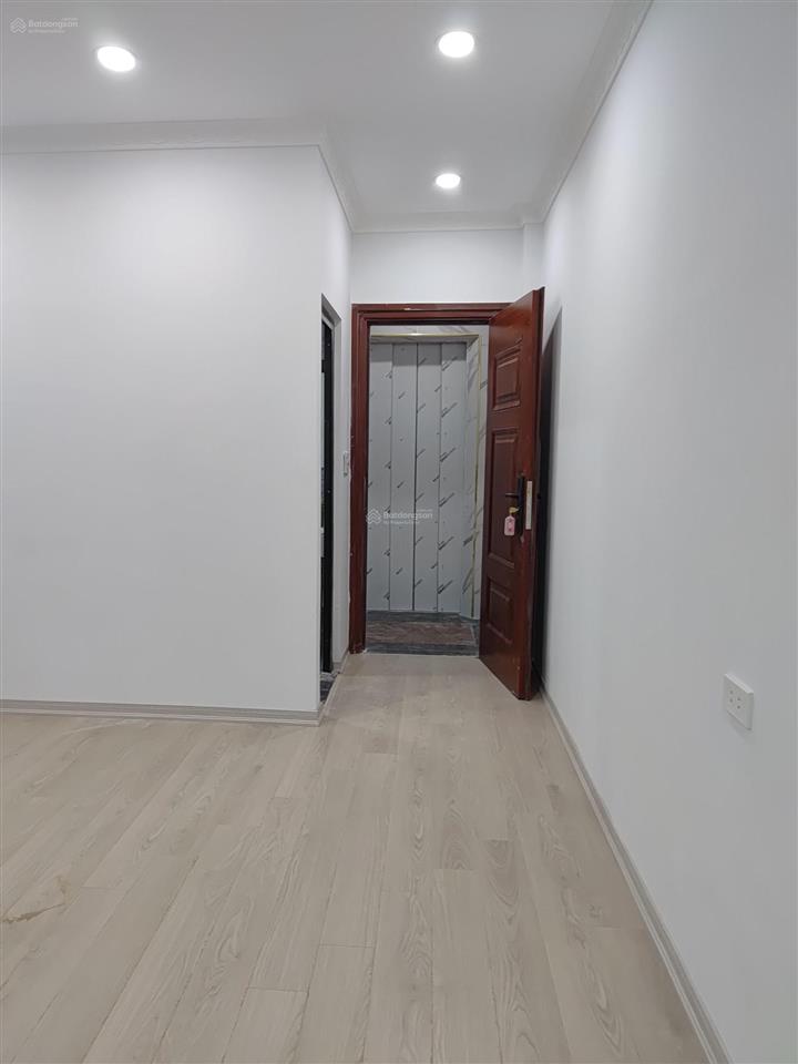 Cần bán nhà 7 tầng thang máy trung tâm thanh trì  giá chào nhỉnh 8 tỷ