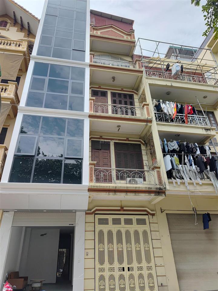 Cho thuê nhà 4 tầng thang máy  đường ô tô tránh  vỉa hè rộng  bùi huy bích  hoàng mai  hà nội