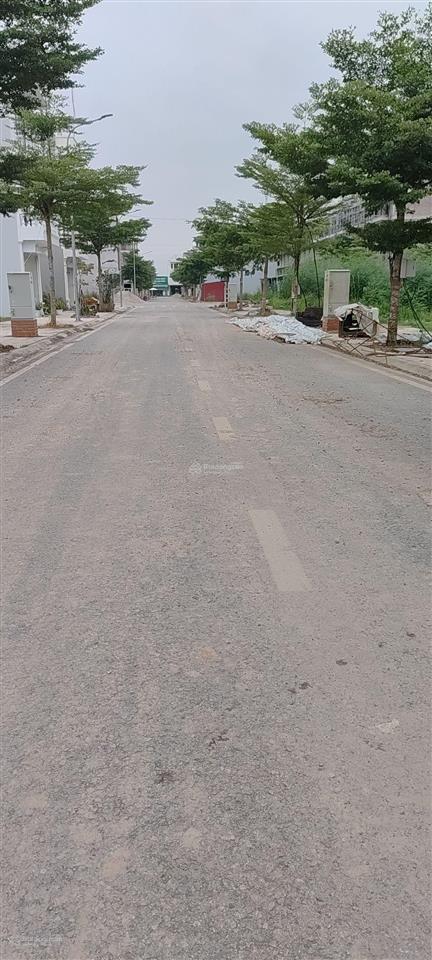 Cần bán 100 m2  đất liền kề phân lô khu đô thị hòa mạc  duy tiên  hà nam   0978 733 ***