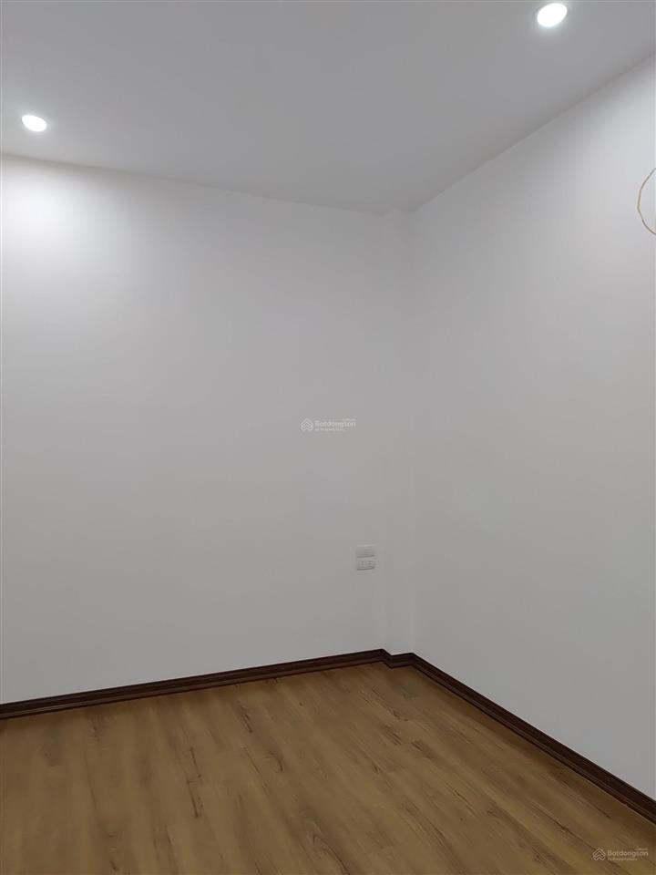 Cho thuê nhà 4 tầng khu phân lô tứ hiệp  thanh trì  giá  11 triệu / tháng