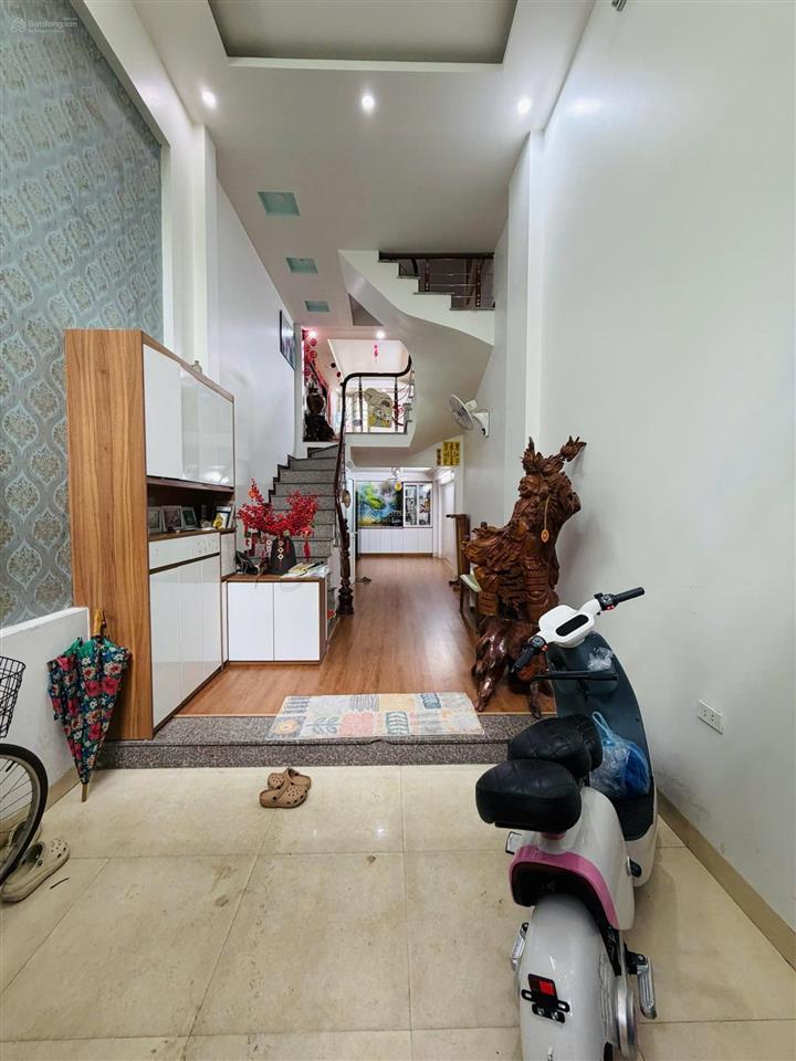 Bán nhà 4.5 tầng 858 kim giang  p. thanh liệt  hà nội  giá 9,5 tỷ
