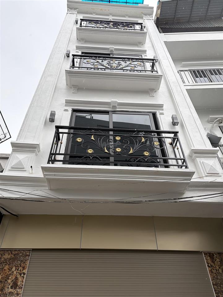 Nhà 4.5 tầng tứ hiệp  thanh trì  giá chào 7,85 tỷ