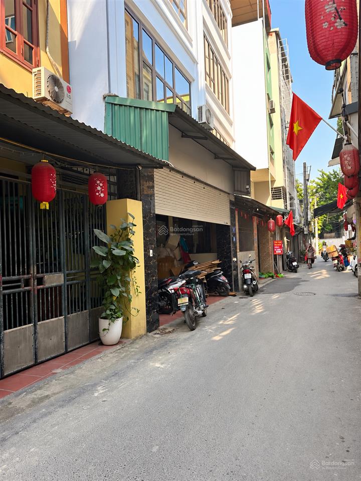 Bán nhà riêng tại nguyễn hữu thọ, 12,6 tỷ, 50m2 đẹp, nhiều tiện ích