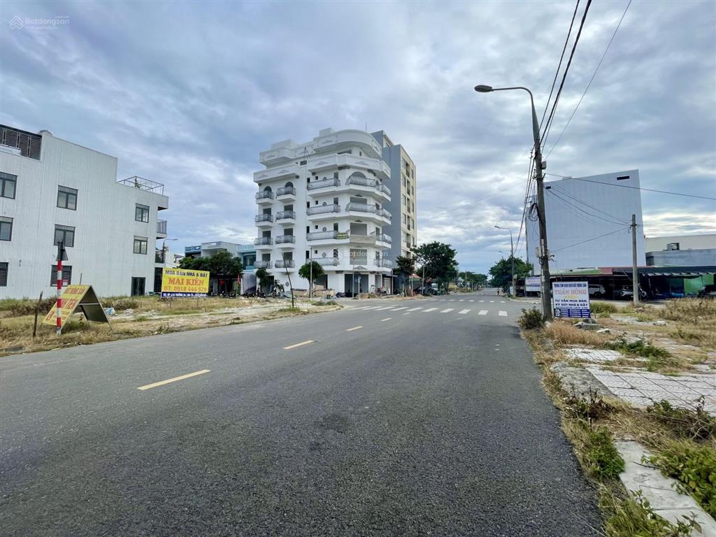 Bán đất mặt tiền nguyễn thần hiến  chỉ cách biển 400m, giá tốt