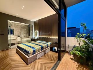 Bán nhà mặt tiền trung tâm hải châu đà nẵng  có thang máy