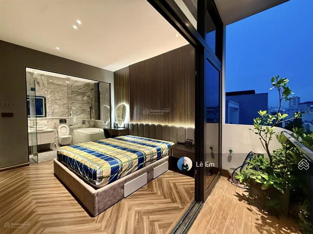 Bán nhà mặt tiền trung tâm hải châu  đà nẵng