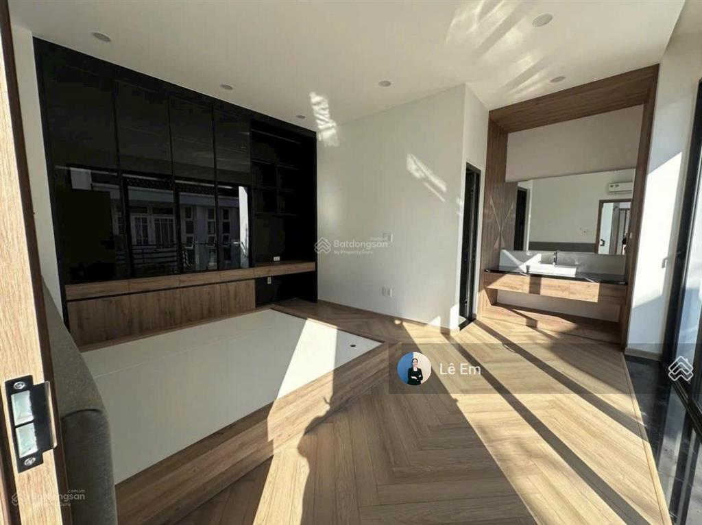 Bán nhà mặt tiền trung tâm hải châu  đà nẵng