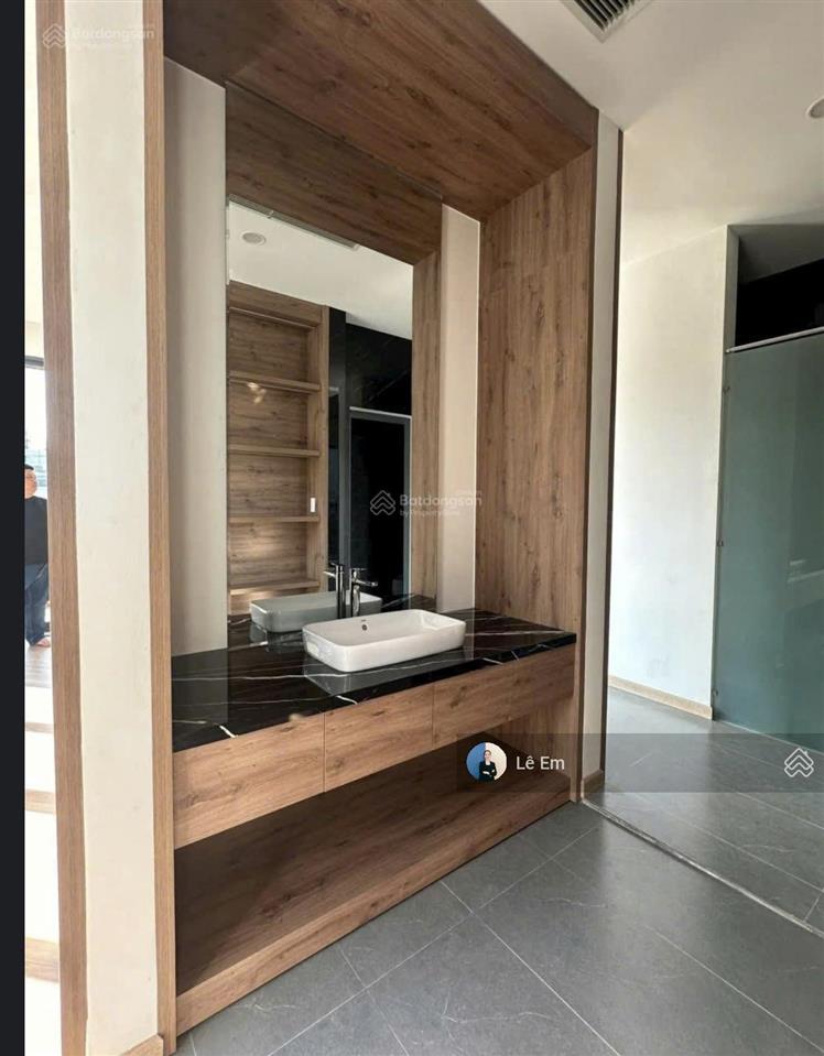 Bán nhà mặt tiền trung tâm hải châu  đà nẵng