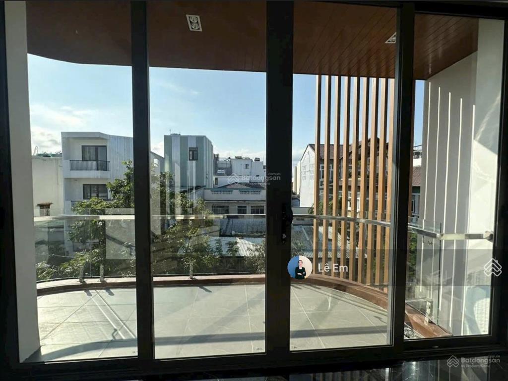 Bán nhà mặt tiền trung tâm hải châu  đà nẵng