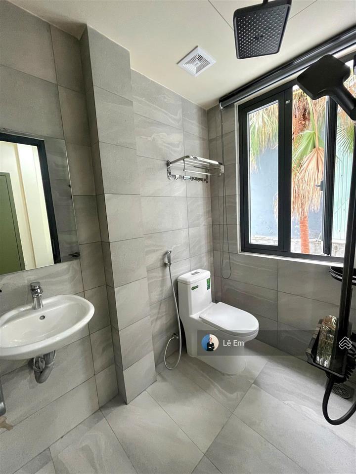 Bán nhà dòng tiền tốt gồm mặt bằng kd và 11 phòng căn hộ cho thuê  khu hải châu đà nẵng