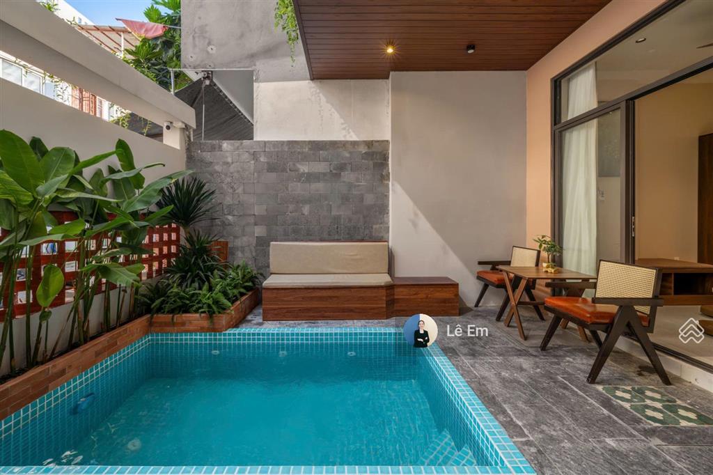 Nhà mặt phố  hai mặt thoáng  trung tâm quận sơn trà  dòng tiền 60tr/tháng  giá tốt