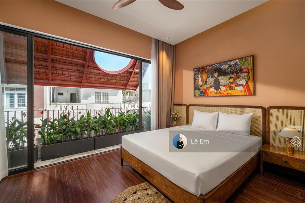 Nhà mặt phố  hai mặt thoáng  trung tâm quận sơn trà  dòng tiền 60tr/tháng  giá tốt