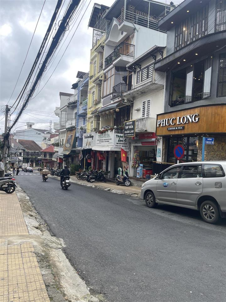 Cần bán nhà mặt tiền đường trương công định phường 1, đà lạt