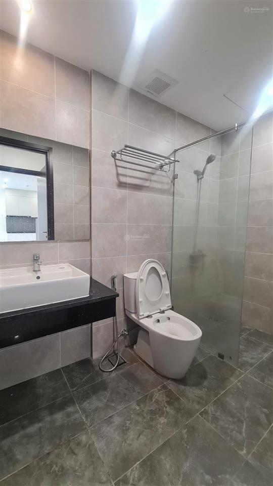Giá tham khảo tốt trong khu vực c sky view | 2pn 80m² | sổ hồng sẵn | chỉ 2,3 tỷ