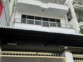 Nhà 3 tầng mặt tiền đường 2/4, ngang 7,42 m, vị trí vừa ở vừa kinh doanh tốt, phường bắc nha trang.