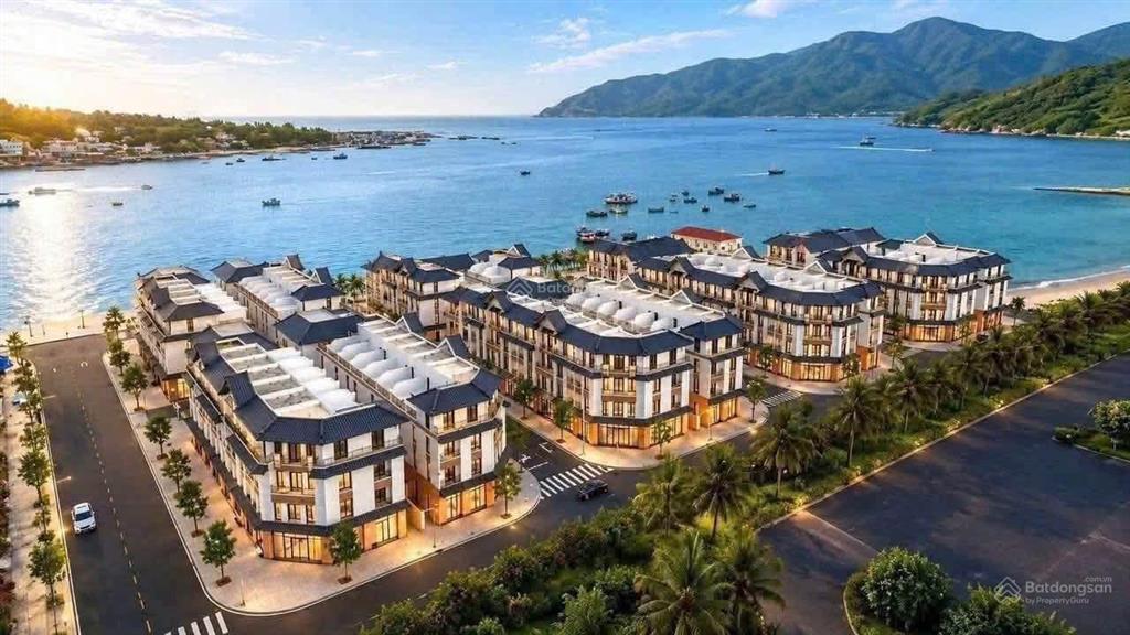 Bán nhà khu đô thị vinhomes pearl bay nha trang, bàn giao thô, hoàn thiện mặt ngoài