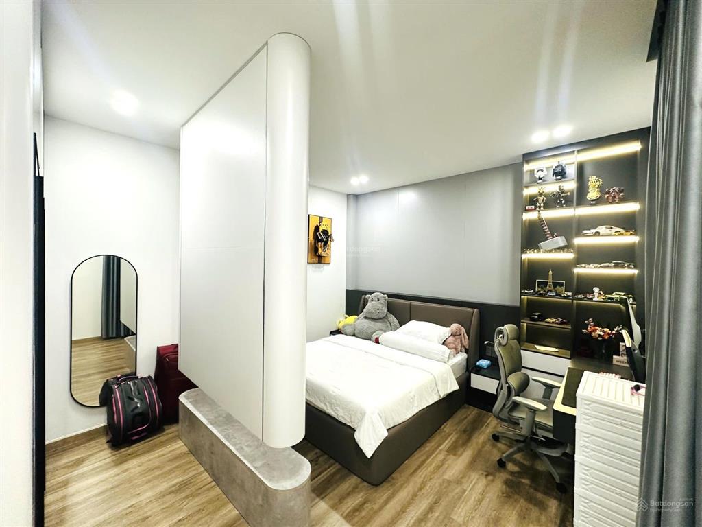 Bán nhà 2 mặt tiền đường lê hồng phong, phường năm nha trang