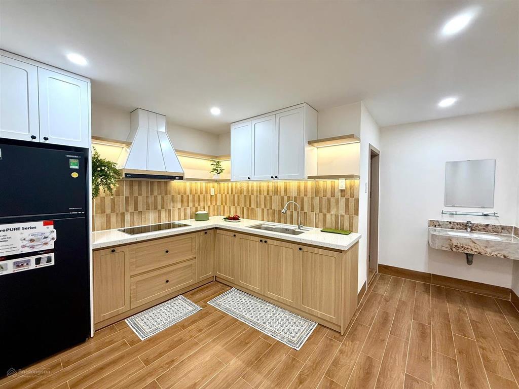 Cho thuê nhà mới xây, full nội thất, xách vali vào ở ngay, đường ngô đến, bắc nha trang.