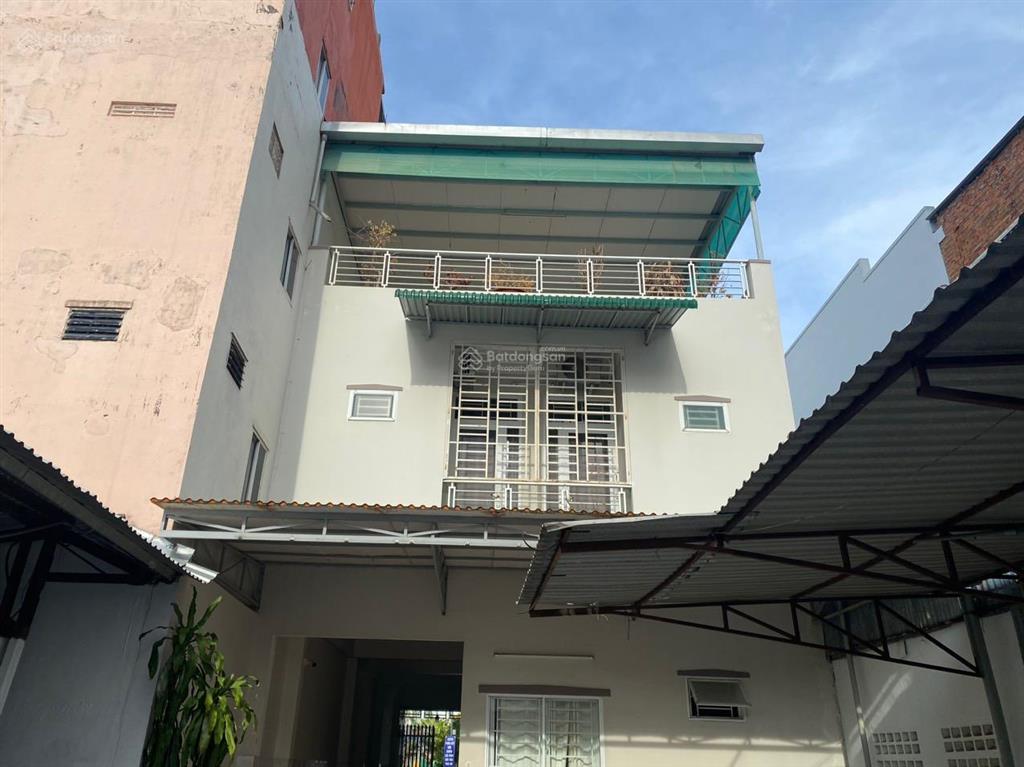 Cho thuê nhà 3 tầng, diện tích 433m, ngang 7m, mặt tiền đường lê hồng phong, phường nam nha trang.