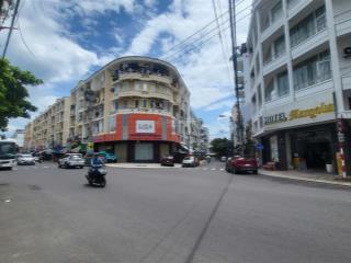 Bán shophouse góc chung cư chợ đầm, mặt tiền hơn 20m, dòng tiền tốt, sát chợ, gần biển và công viên